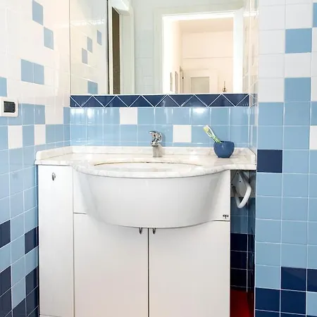 Apartment S300 - Sirolo, Trilocale Vicino Al Centro Con Vista Mare